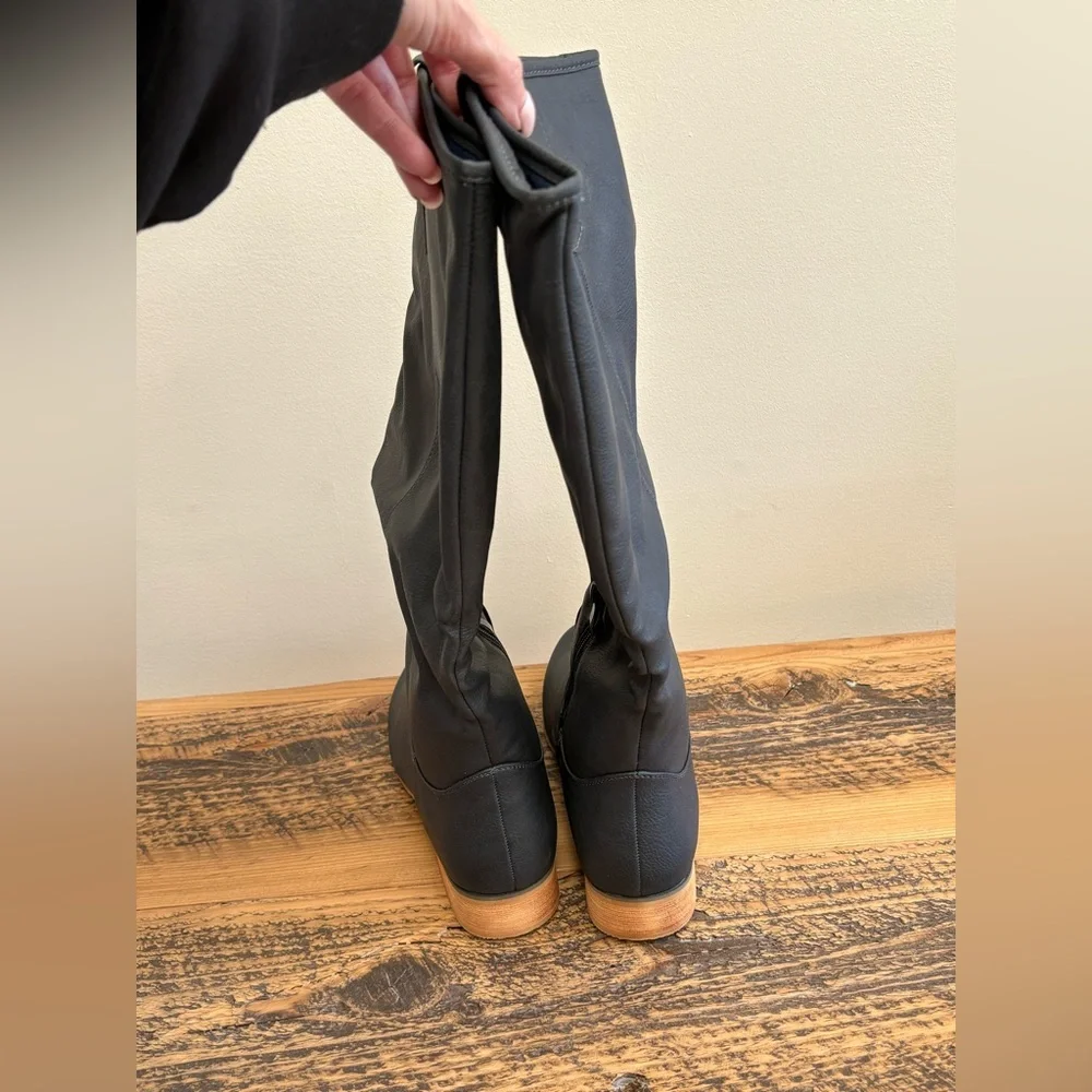 Journee Collection-Taven Riding Boot TAVEN-BLU-09 NIB